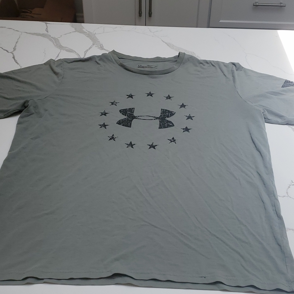 Under Armour Men's Short Sleeve T-Shirt, Size 2XL